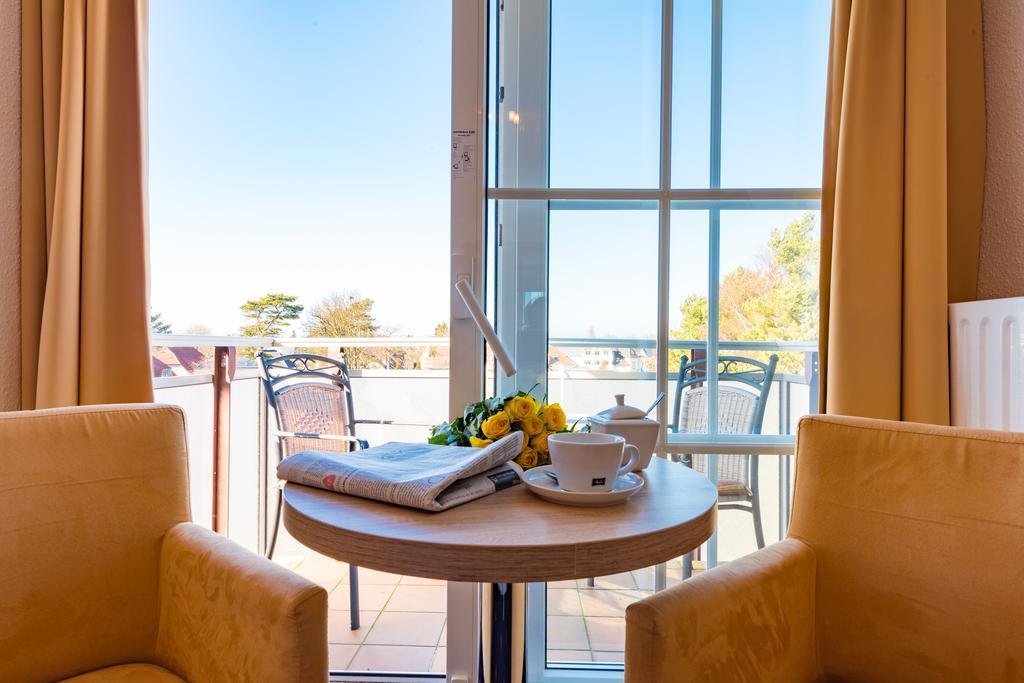 Hotel Boddenhus Garni Цингст Экстерьер фото