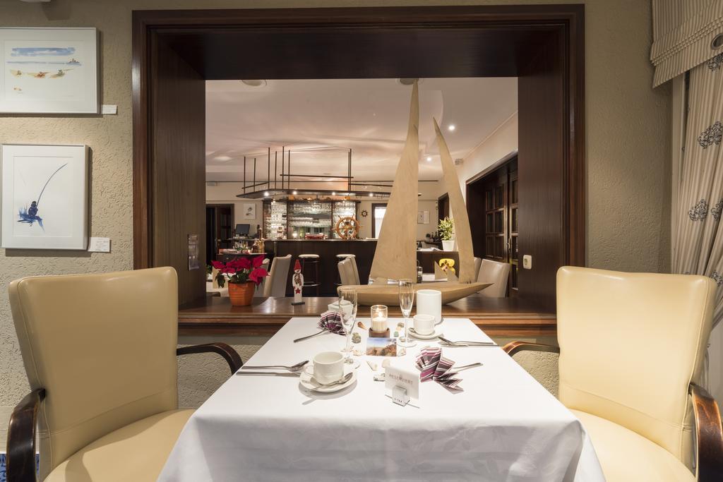 Hotel Boddenhus Garni Цингст Экстерьер фото